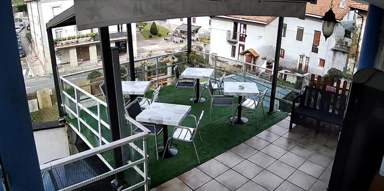 Txoko Maitea Pentsioa Hotel Urnieta Exterior photo